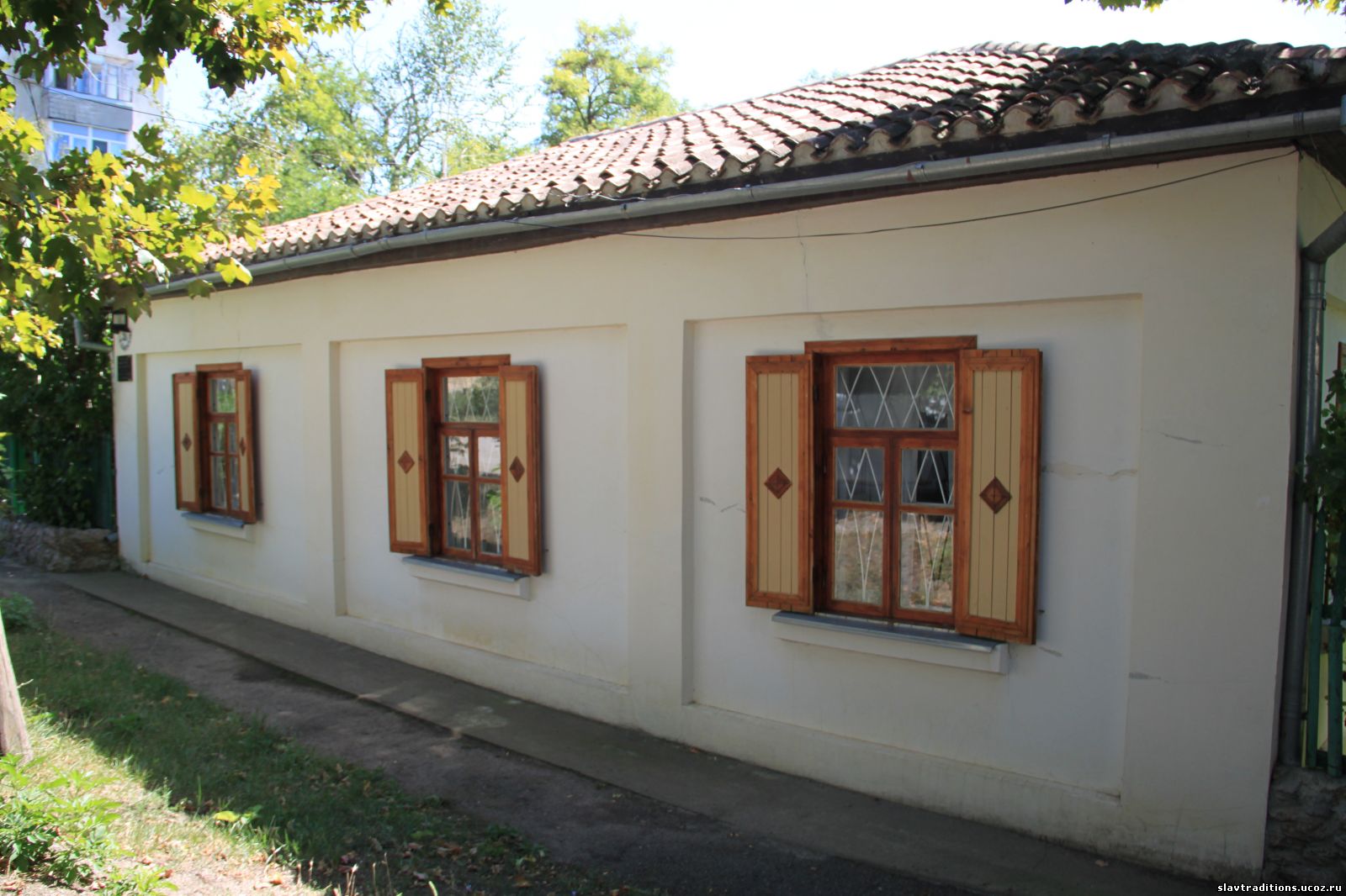 Дом-музей к г Паустовского старый Крым